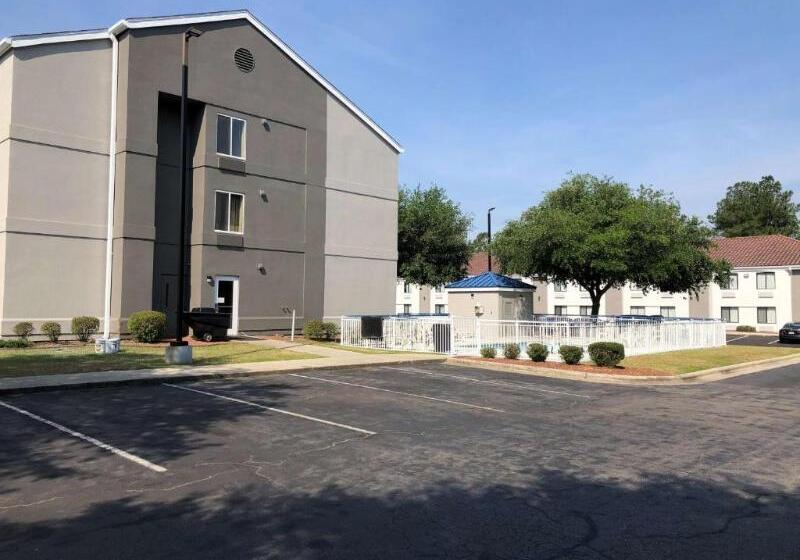 فندق Country Inn & Suites By Radisson, Fayetteville I95, Nc