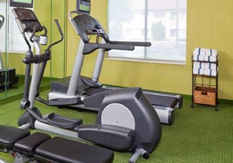 فندق Country Inn & Suites By Radisson, Fayetteville I95, Nc