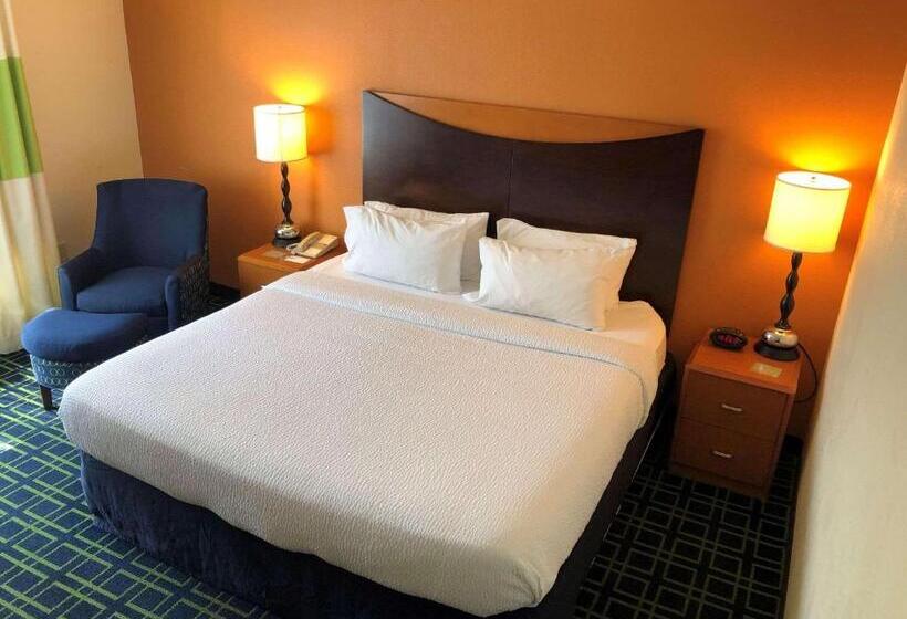 فندق Country Inn & Suites By Radisson, Fayetteville I95, Nc