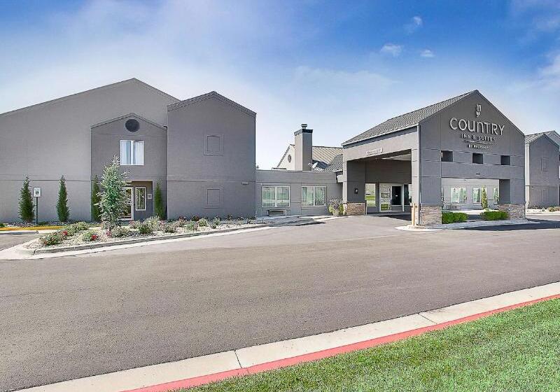 Отель Country Inn & Suites By Radisson, Wichita East, Ks