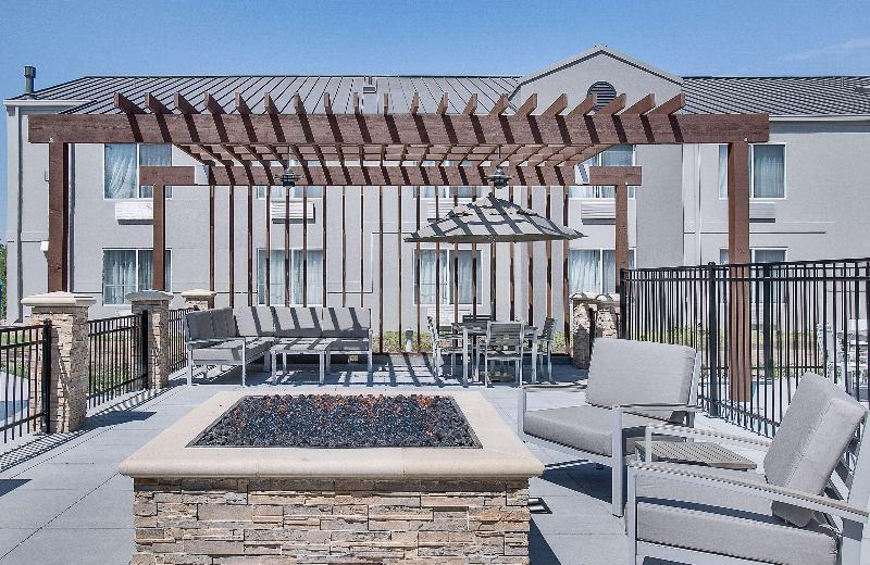 Отель Country Inn & Suites By Radisson, Wichita East, Ks