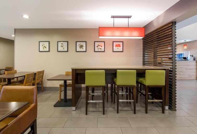 Отель Country Inn & Suites By Radisson, Wichita East, Ks