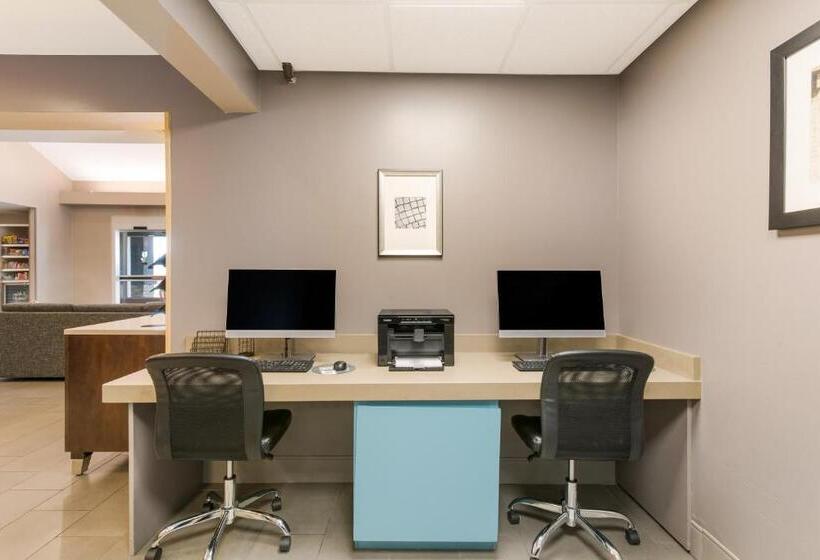 Отель Country Inn & Suites By Radisson, Wichita East, Ks