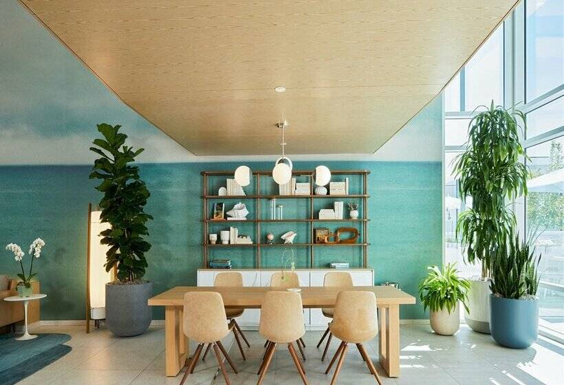 בית מלון כפרי Courtyard By Marriott Santa Barbara Downtown