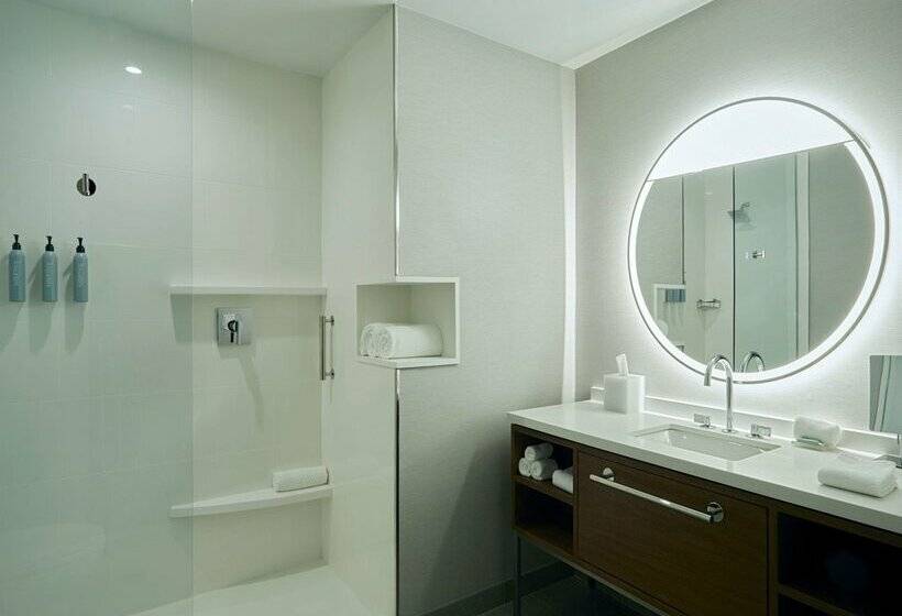 فندق Courtyard By Marriott Santa Barbara Downtown