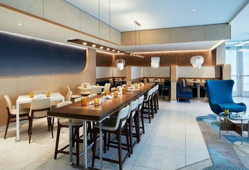 فندق Courtyard By Marriott Santa Barbara Downtown