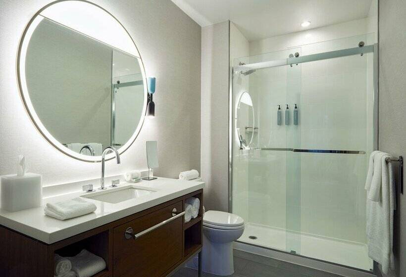 فندق Courtyard By Marriott Santa Barbara Downtown