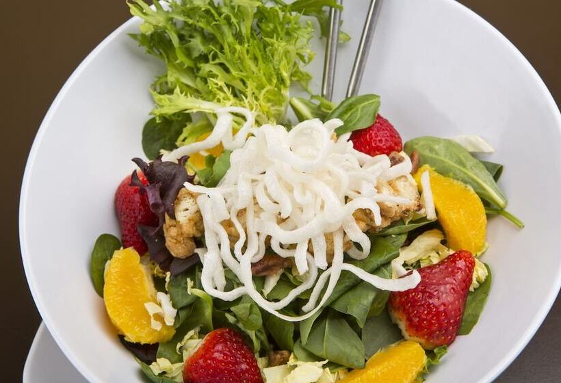 בית מלון כפרי Crowne Plaza Louisville Airport Expo Ctr, An Ihg