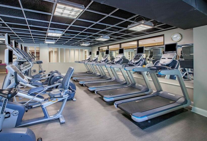 בית מלון כפרי Crowne Plaza Louisville Airport Expo Ctr, An Ihg