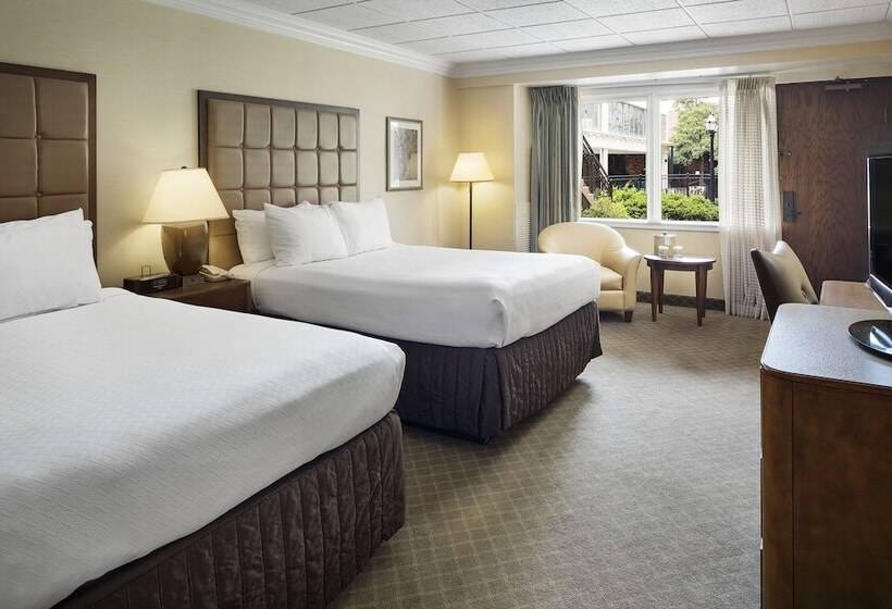בית מלון כפרי Crowne Plaza Louisville Airport Expo Ctr, An Ihg