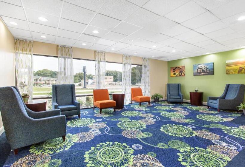 בית מלון כפרי Days Inn By Wyndham Absecon Atlantic City Area
