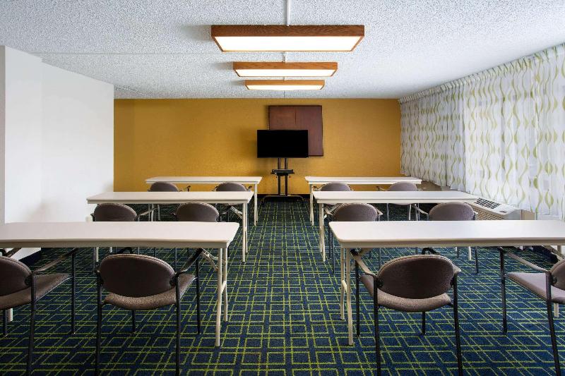 هتل Days Inn By Wyndham Absecon Atlantic City Area