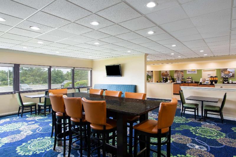 בית מלון כפרי Days Inn By Wyndham Absecon Atlantic City Area
