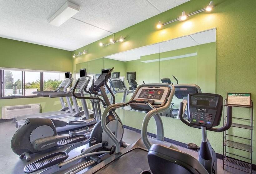 هتل Days Inn By Wyndham Absecon Atlantic City Area