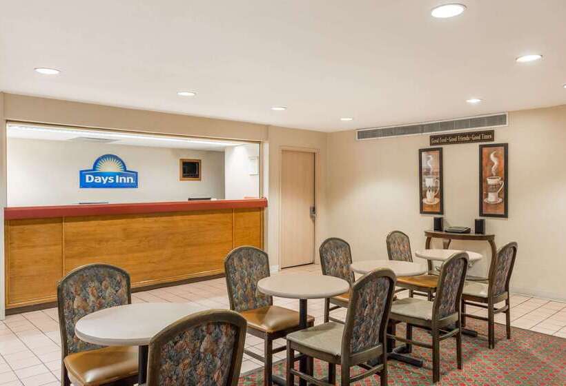 فندق Days Inn By Wyndham West Des Moines   Clive