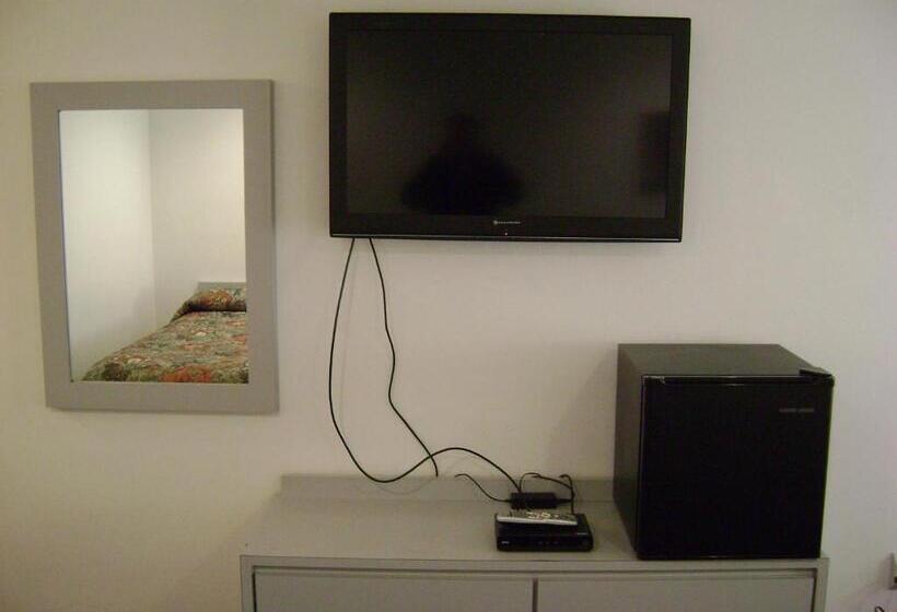 فندق Edgewick Inn