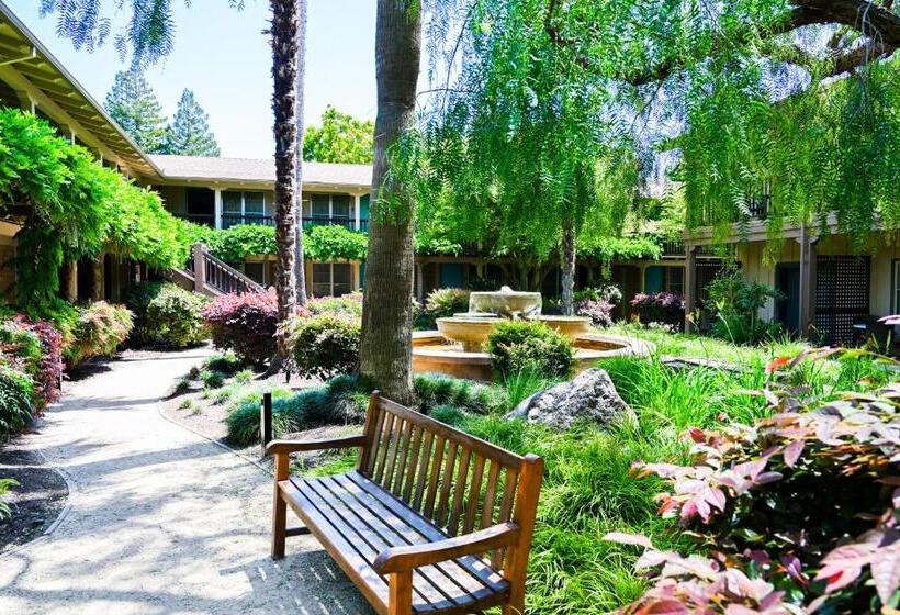 فندق El Pueblo Inn