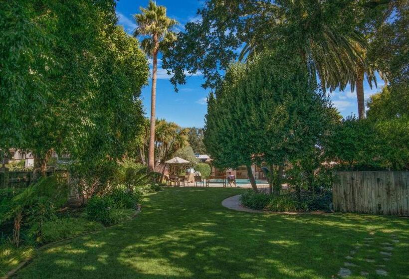 فندق El Pueblo Inn