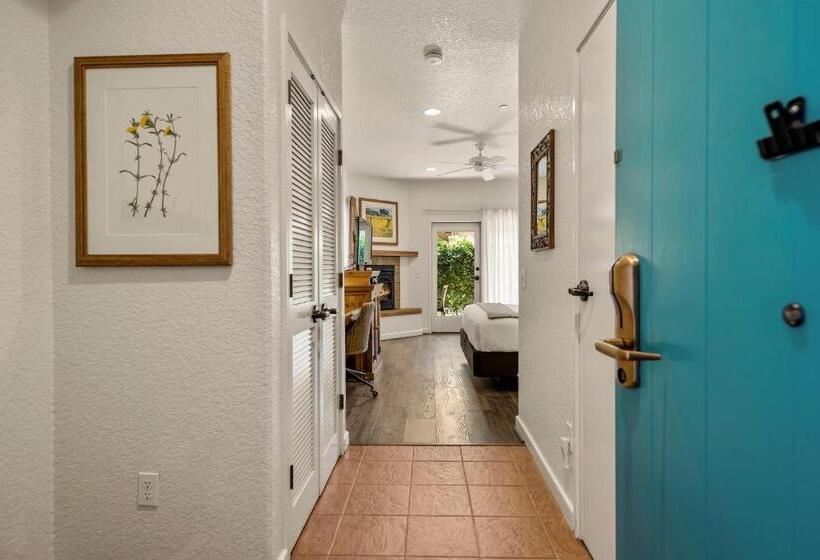 فندق El Pueblo Inn