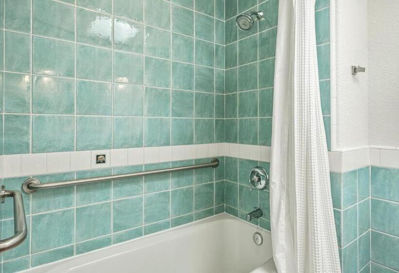 فندق El Pueblo Inn