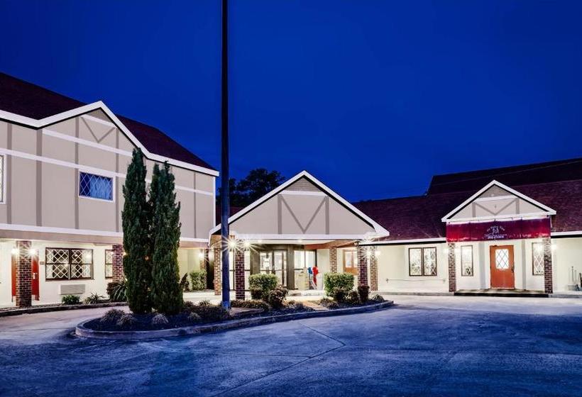 ホテル Elizabethan Inn