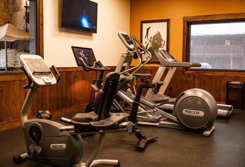 فندق Elk Country Inn