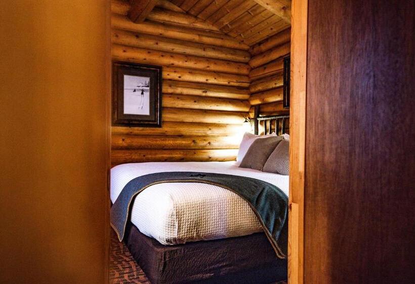 فندق Elk Country Inn