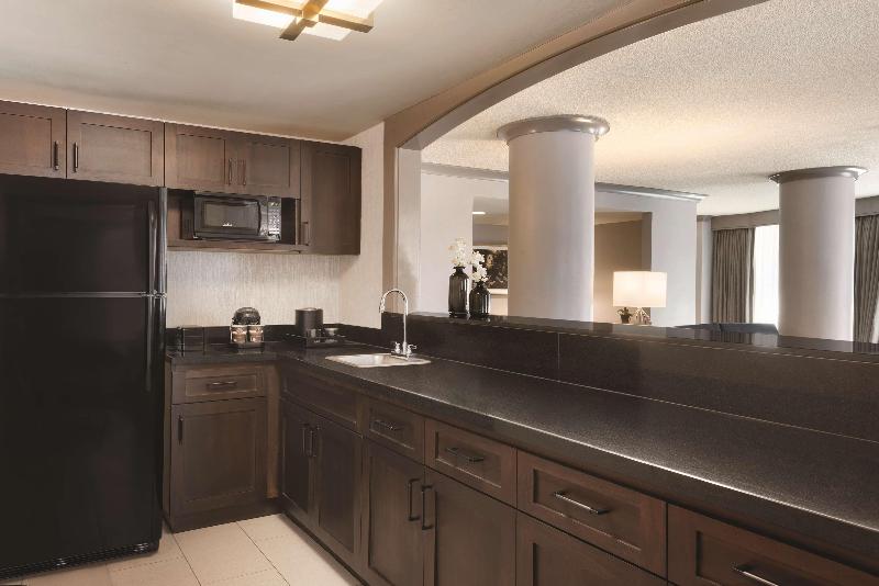 Отель Embassy Suites By Hilton Atlanta At Centennial Olympic Park