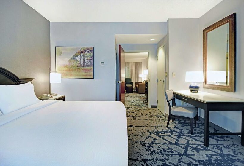 בית מלון כפרי Embassy Suites Charleston