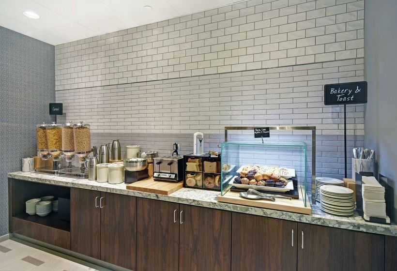 בית מלון כפרי Embassy Suites Charleston