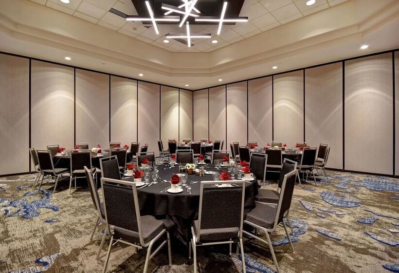 בית מלון כפרי Embassy Suites Charleston