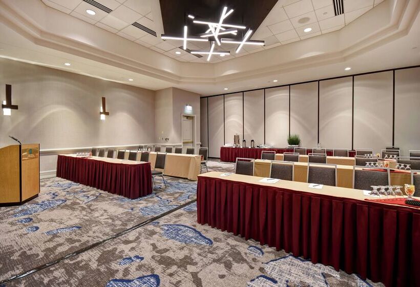 בית מלון כפרי Embassy Suites Charleston