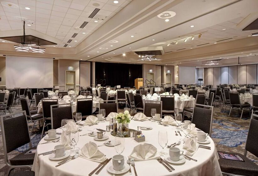 בית מלון כפרי Embassy Suites Charleston