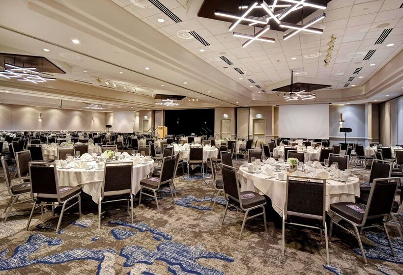 هتل Embassy Suites Charleston