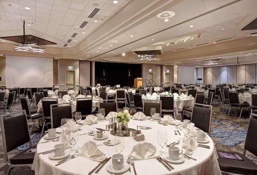 בית מלון כפרי Embassy Suites Charleston