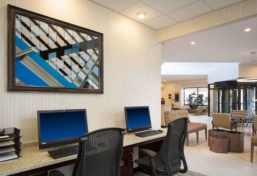 酒店 Embassy Suites By Hilton Dallas Love Field