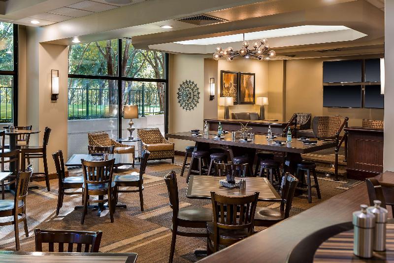 酒店 Embassy Suites By Hilton Dallas Love Field
