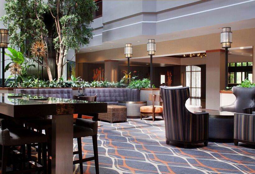 בית מלון כפרי Embassy Suites By Hilton Dallas Near The Galleria