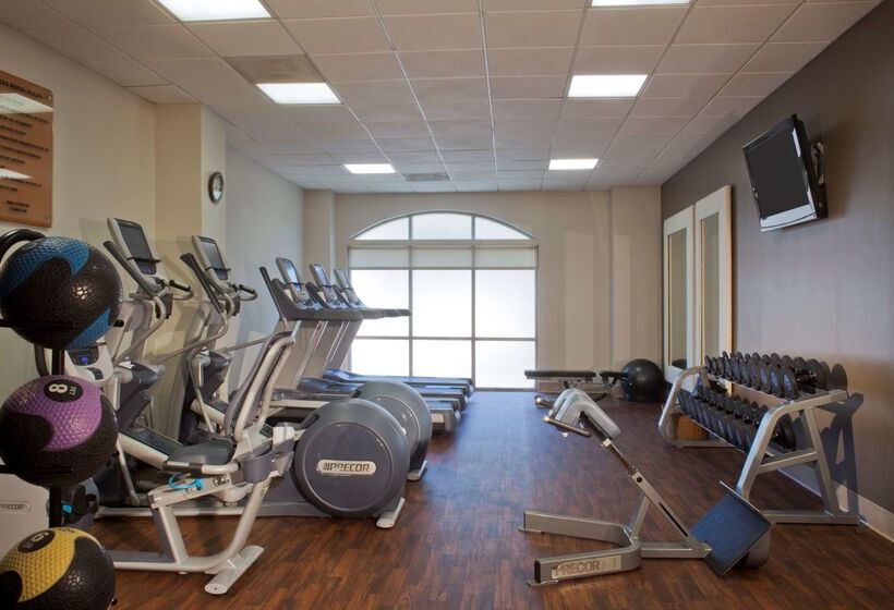 בית מלון כפרי Embassy Suites By Hilton Dallas Near The Galleria