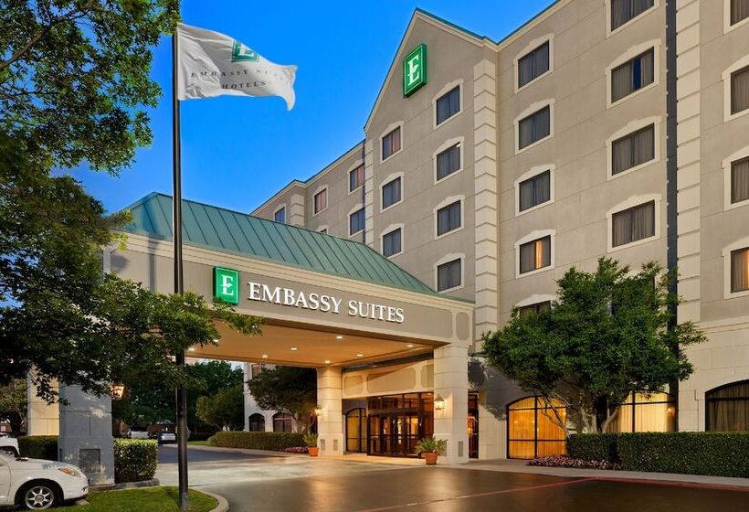 בית מלון כפרי Embassy Suites By Hilton Dallas Near The Galleria