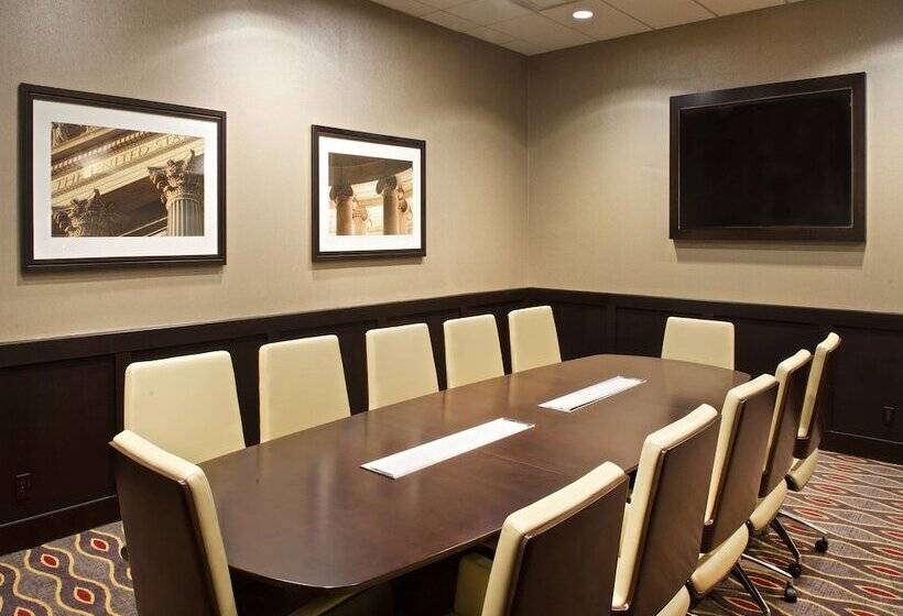 בית מלון כפרי Embassy Suites By Hilton Dallas Near The Galleria