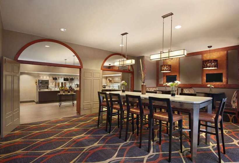 هتل Embassy Suites By Hilton Dallas Near The Galleria