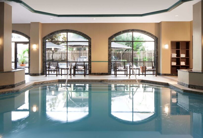 ホテル Embassy Suites By Hilton Houston Near The Galleria