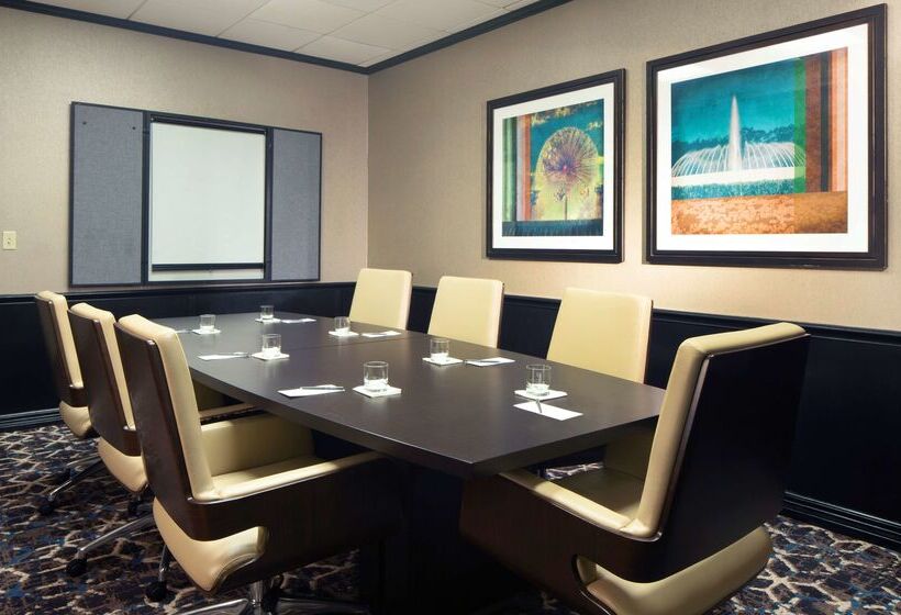 ホテル Embassy Suites By Hilton Houston Near The Galleria