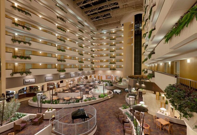 فندق Embassy Suites By Hilton Kansas City International Airport