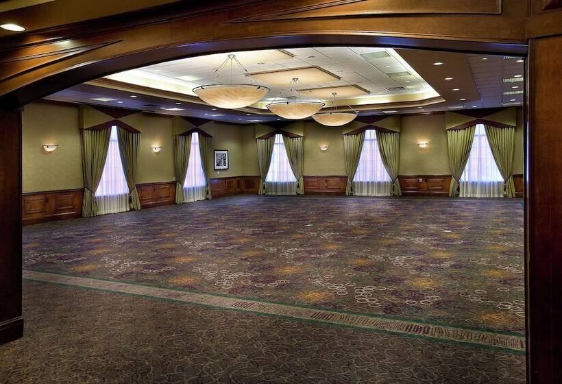 בית מלון כפרי Embassy Suites By Hilton Kansas City International Airport