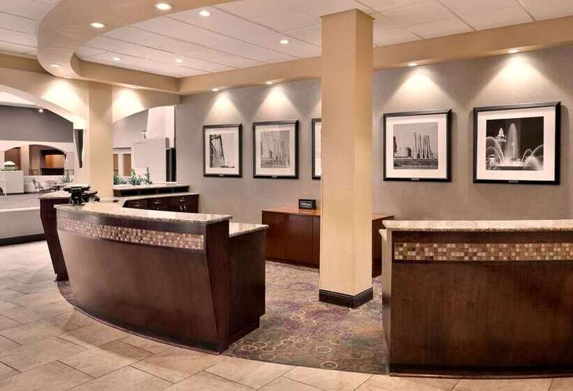 هتل Embassy Suites By Hilton Kansas City International Airport