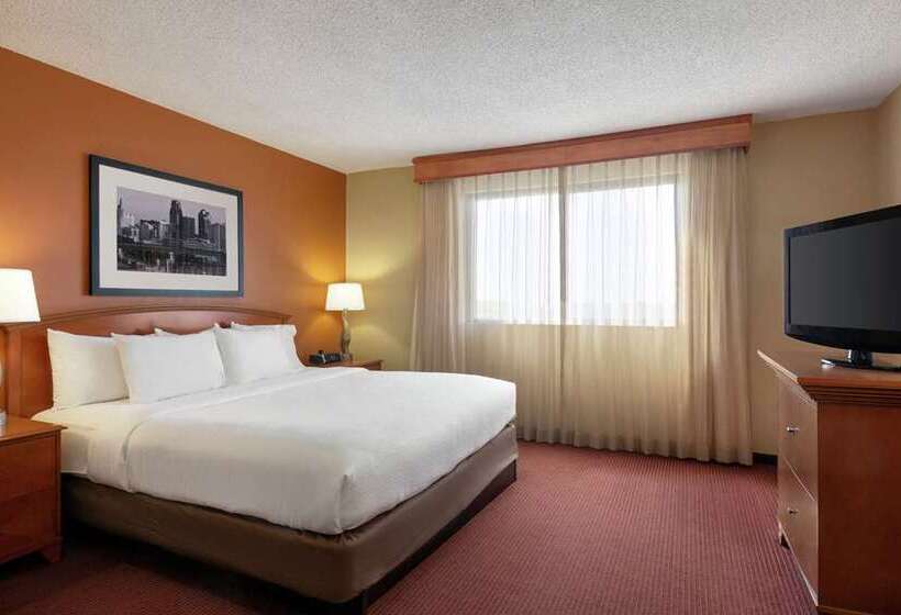בית מלון כפרי Embassy Suites By Hilton Kansas City International Airport