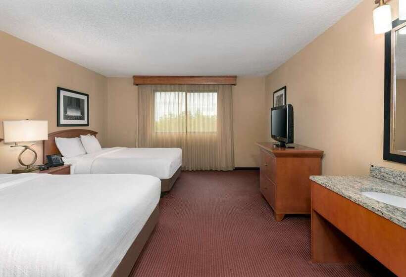 فندق Embassy Suites By Hilton Kansas City International Airport