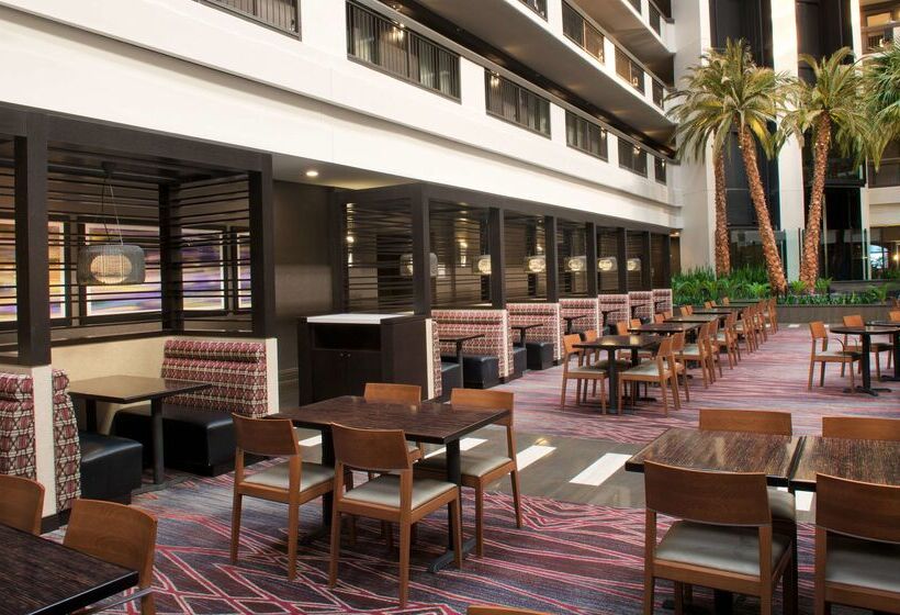 فندق Embassy Suites By Hilton Las Vegas